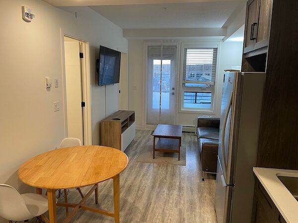 Calgary 1 bedroom Condo Unit for rent. Property photo: 549866-3