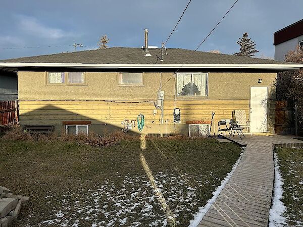 Calgary 2 bedrooms House for rent. Property photo: 549905-2