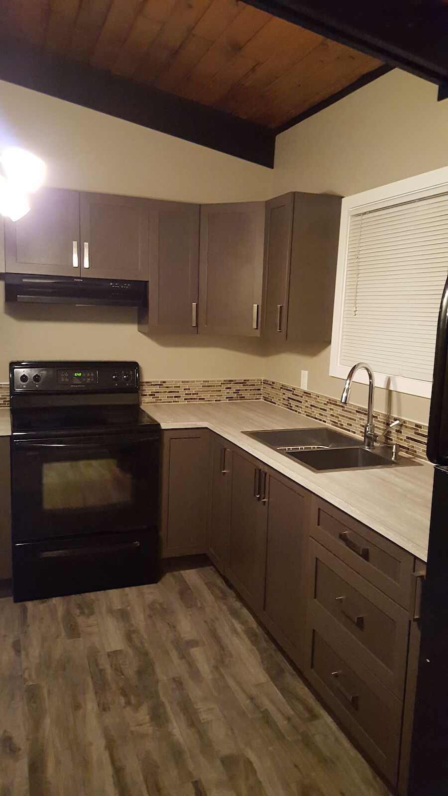 Calgary 2 bedrooms Duplex for rent. Property photo: 550157-1