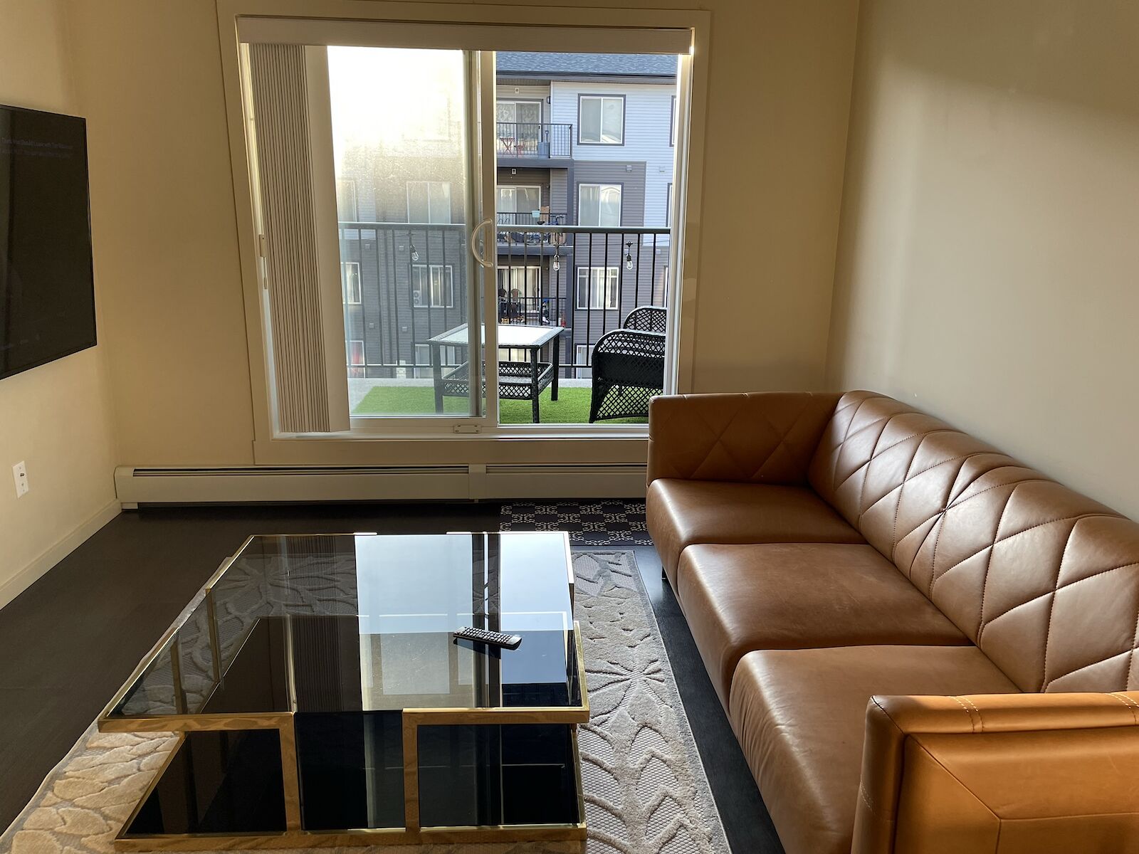 Edmonton 2 bedrooms Condo Unit for rent. Property photo: 550425-1