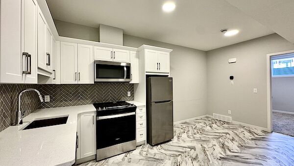 Calgary 2 bedrooms Basement for rent. Property photo: 551119-2