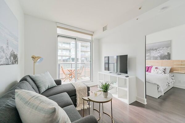 Calgary 2 bedrooms Condo Unit for rent. Property photo: 552734-2