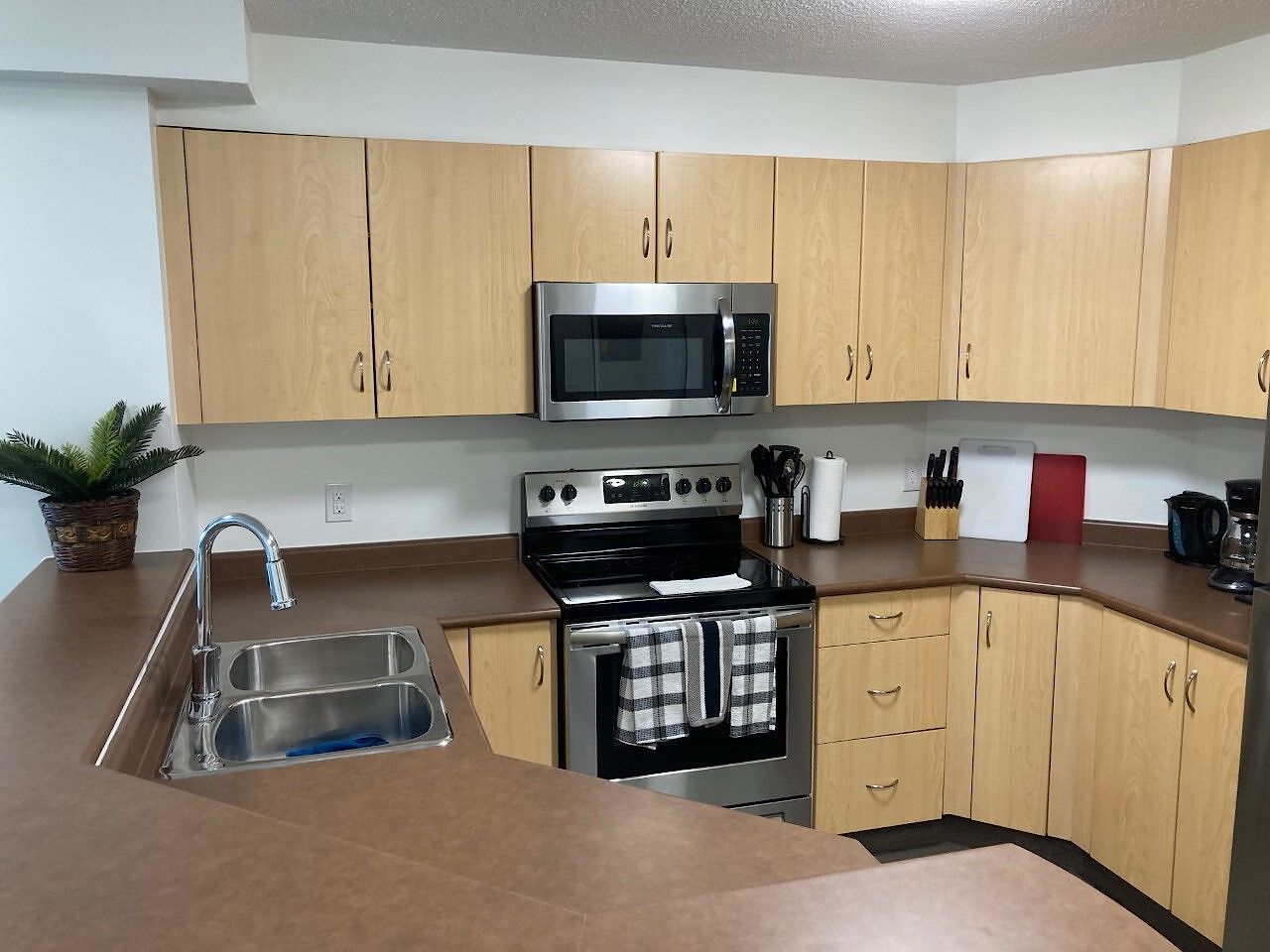 Calgary 1 bedroom Condo Unit for rent. Property photo: 553178-1