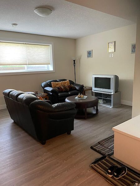 Calgary 1 bedroom Room For Rent for rent. Property photo: 553978-3