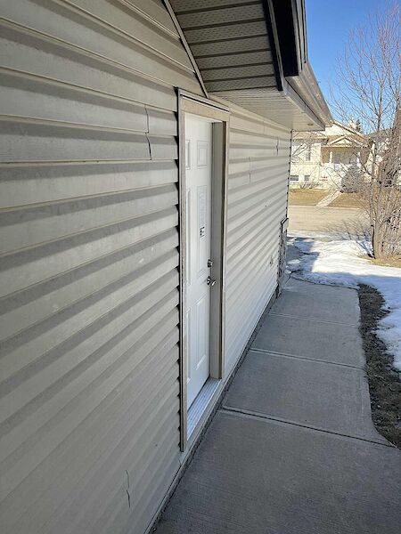 Calgary 2 bedrooms Basement for rent. Property photo: 555836-2