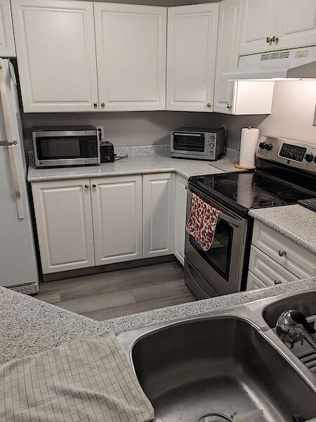 Calgary 2 bedrooms Condo Unit for rent. Property photo: 555976-3