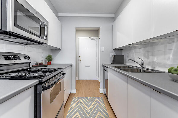Toronto 1 bedroom Apartment for rent. Property photo: 556529-2
