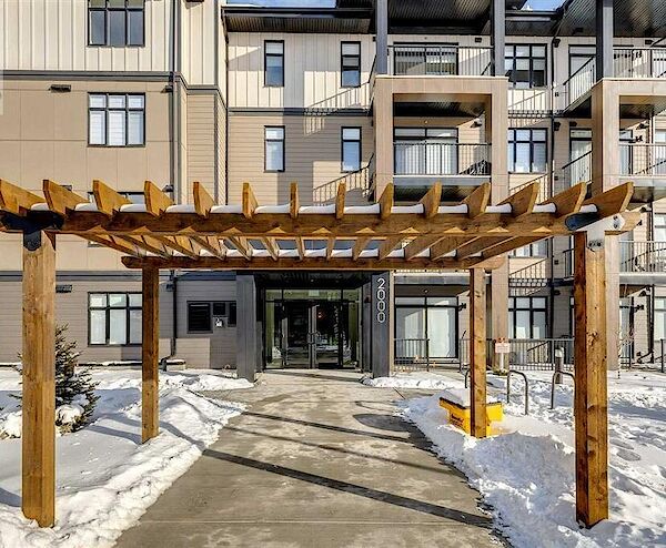 Calgary 2 bedrooms House for rent. Property photo: 556640-3
