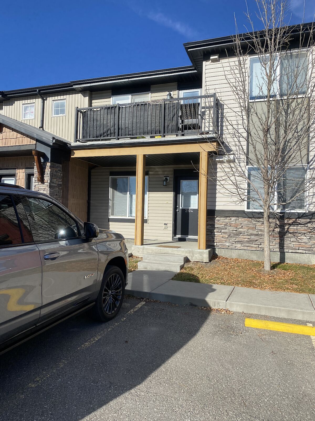 Airdrie 2 bedrooms Townhouse for rent. Property photo: 556767-1