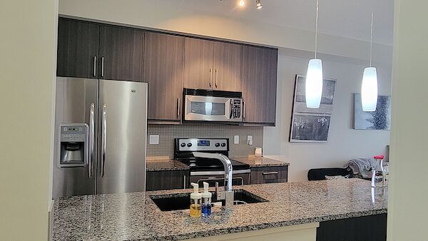 Calgary 2 bedrooms Condo Unit for rent. Property photo: 557449-3