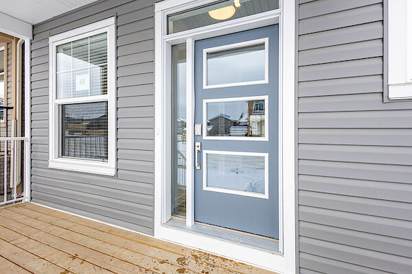 Calgary 3 + Den bedrooms Main Floor for rent. Property photo: 557770-3