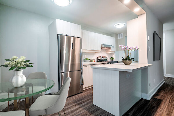 Toronto 2 bedrooms Apartment for rent. Property photo: 557872-3