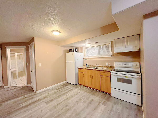 Calgary 1 bedroom Basement for rent. Property photo: 557904-3