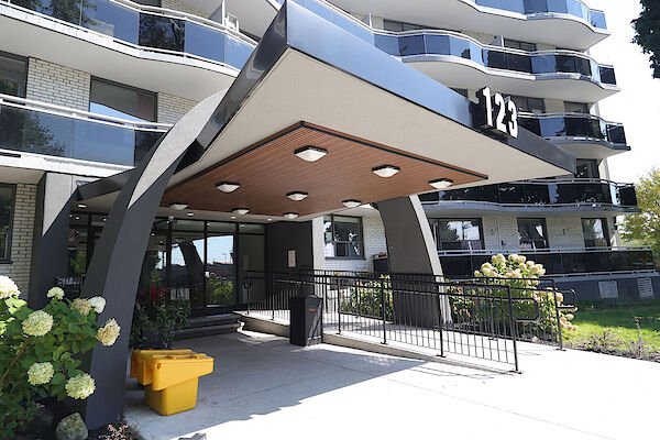 Toronto 3 bedrooms Apartment for rent. Property photo: 558980-2