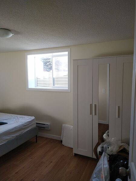 Calgary 4 bedrooms Room For Rent for rent. Property photo: 559229-2