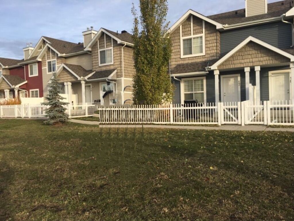 Edmonton 3 bedrooms Townhouse for rent. Property photo: 560178-1
