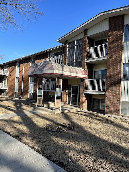 Edmonton 1 bedroom Condo Unit for rent. Property photo: 560362-2