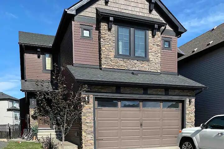 Calgary 3 + Den bedrooms House for rent. Property photo: 560664-1