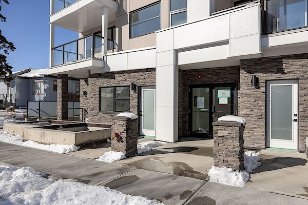 Calgary 2 bedrooms Condo Unit for rent. Property photo: 561014-2