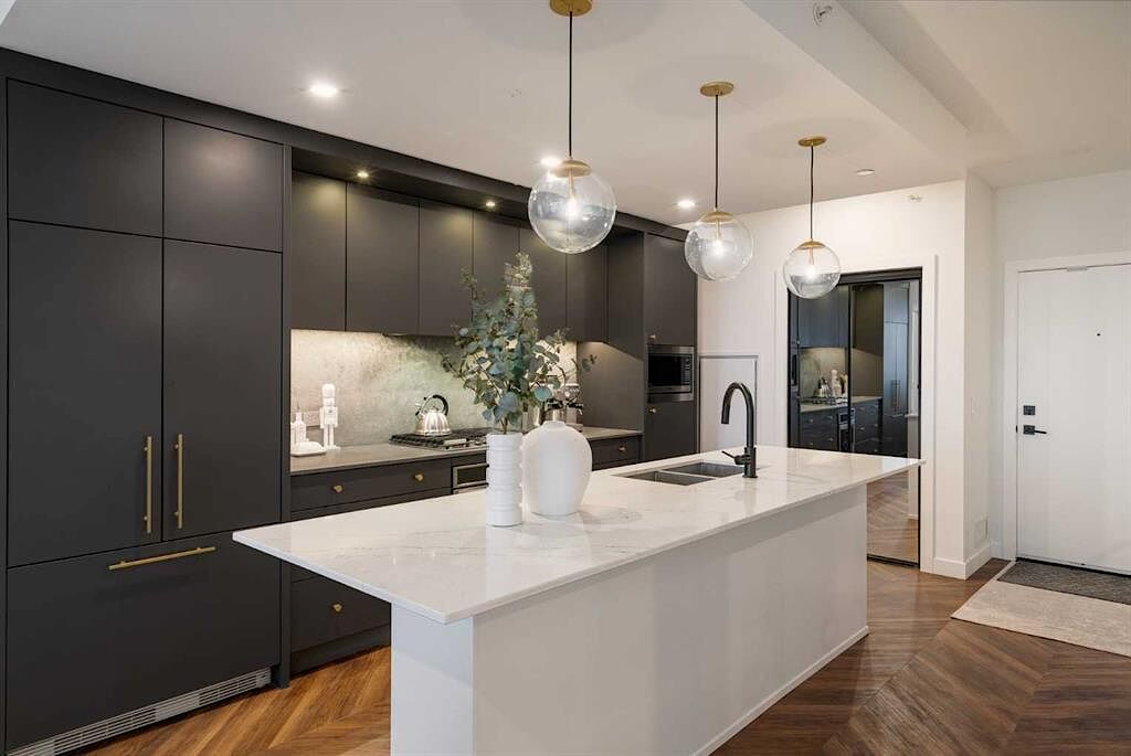 Calgary 2 + Den bedrooms Condo Unit for rent. Property photo: 561041-1