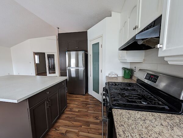 Edmonton 3 bedrooms House for rent. Property photo: 561045-2