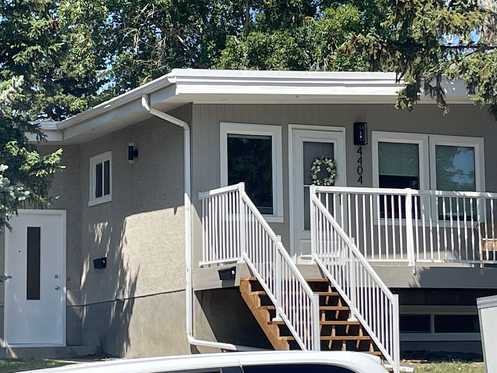 Calgary 2 bedrooms Main Floor for rent. Property photo: 561132-1