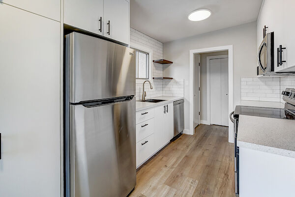 Calgary 2 bedrooms Main Floor for rent. Property photo: 561132-3