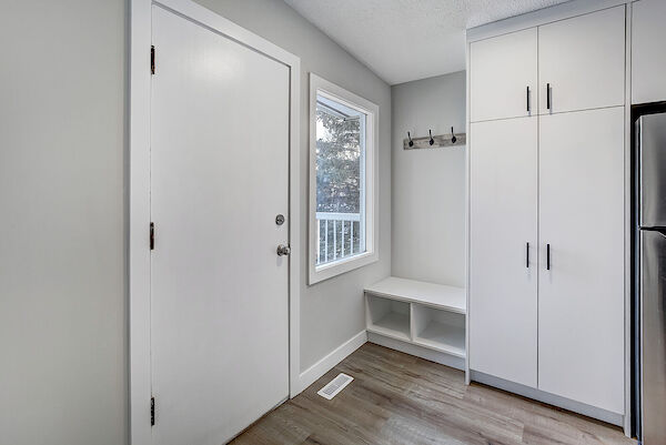Calgary 2 bedrooms Main Floor for rent. Property photo: 561132-2