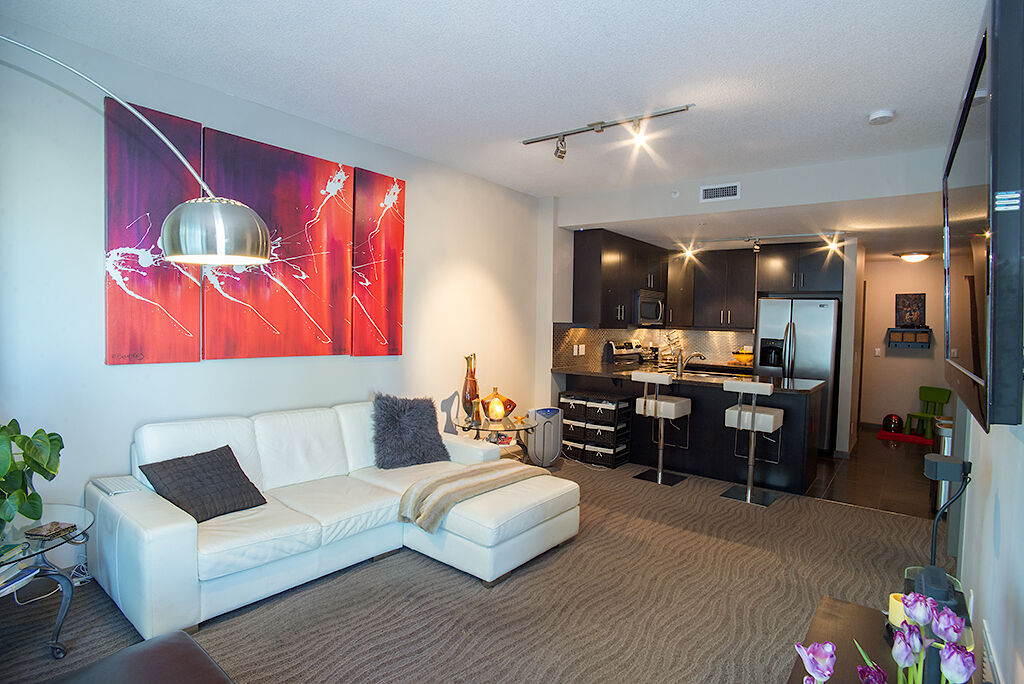 Calgary 1 bedroom Condo Unit for rent. Property photo: 561471-1
