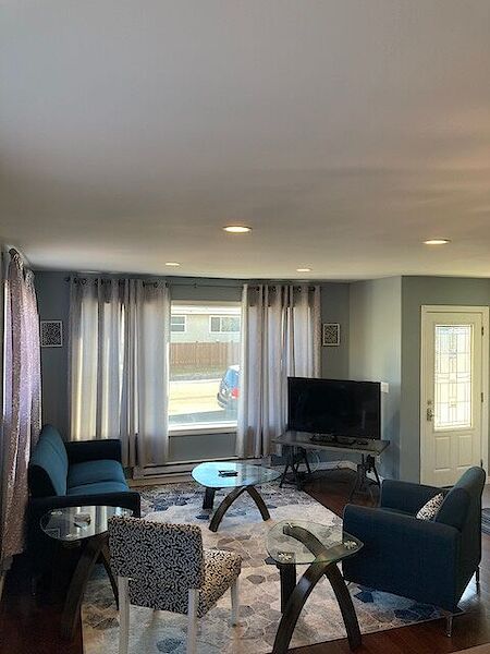 Edmonton 2 bedrooms Main Floor for rent. Property photo: 561763-2