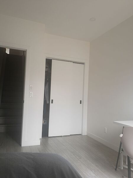 Calgary 2 bedrooms Room For Rent for rent. Property photo: 561916-3