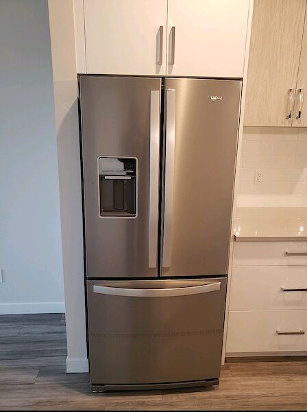 Kitchen Calgary 1 bedroom Apartment for rent. Property photo: 562061-3
