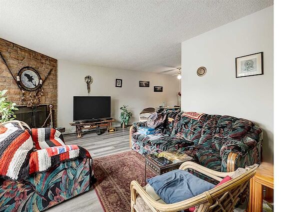 Calgary 3 bedrooms Main Floor for rent. Property photo: 562285-2