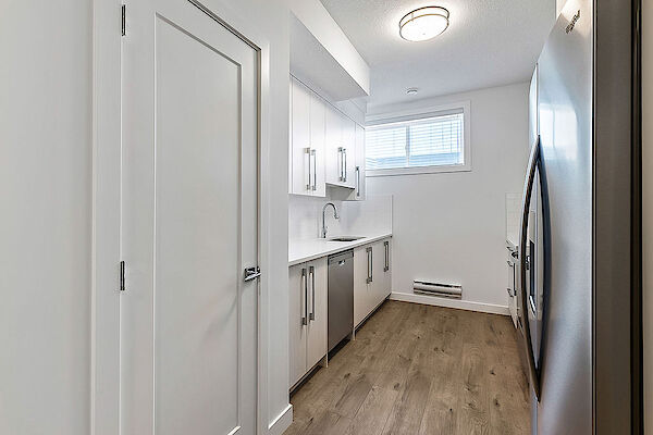 Calgary 1 bedroom Basement for rent. Property photo: 562340-3