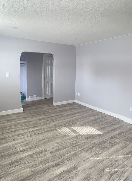 Calgary 2 bedrooms Condo Unit for rent. Property photo: 562862-2