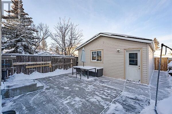 Calgary 3 bedrooms House for rent. Property photo: 563627-2