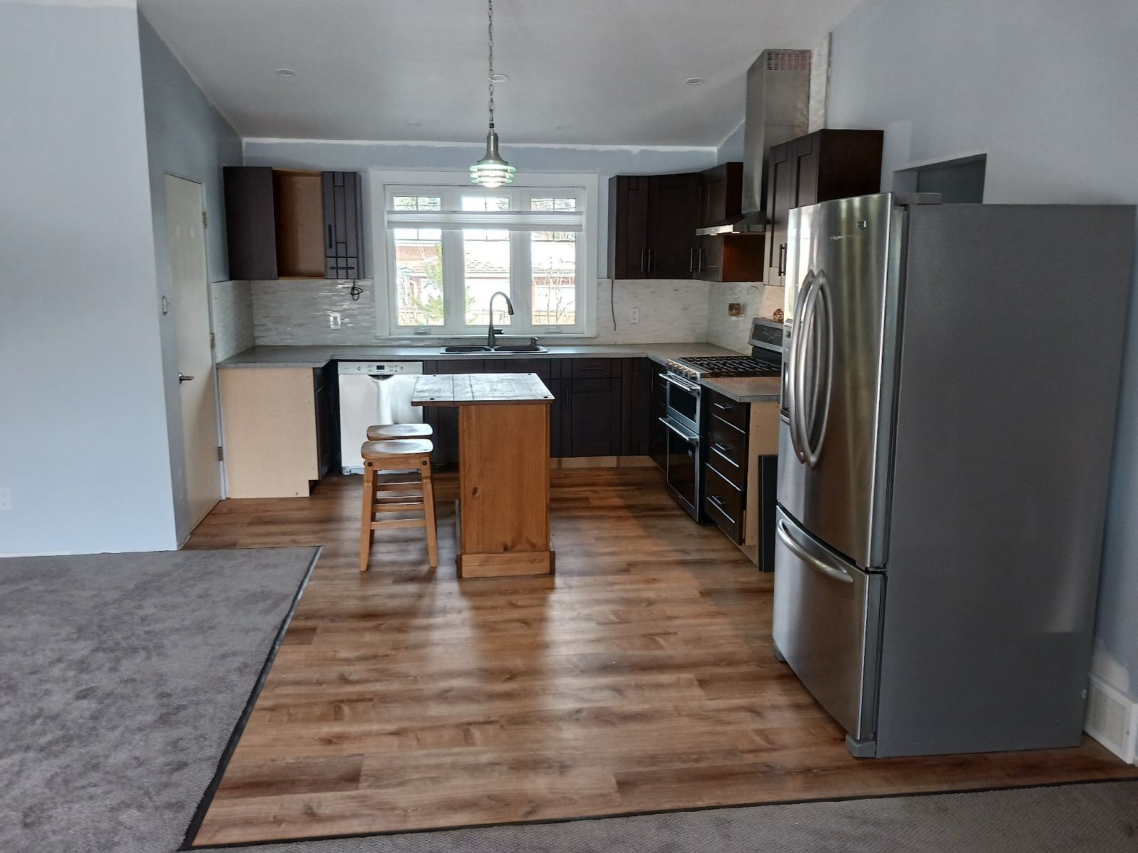 Calgary 3 bedrooms Main Floor for rent. Property photo: 564106-1