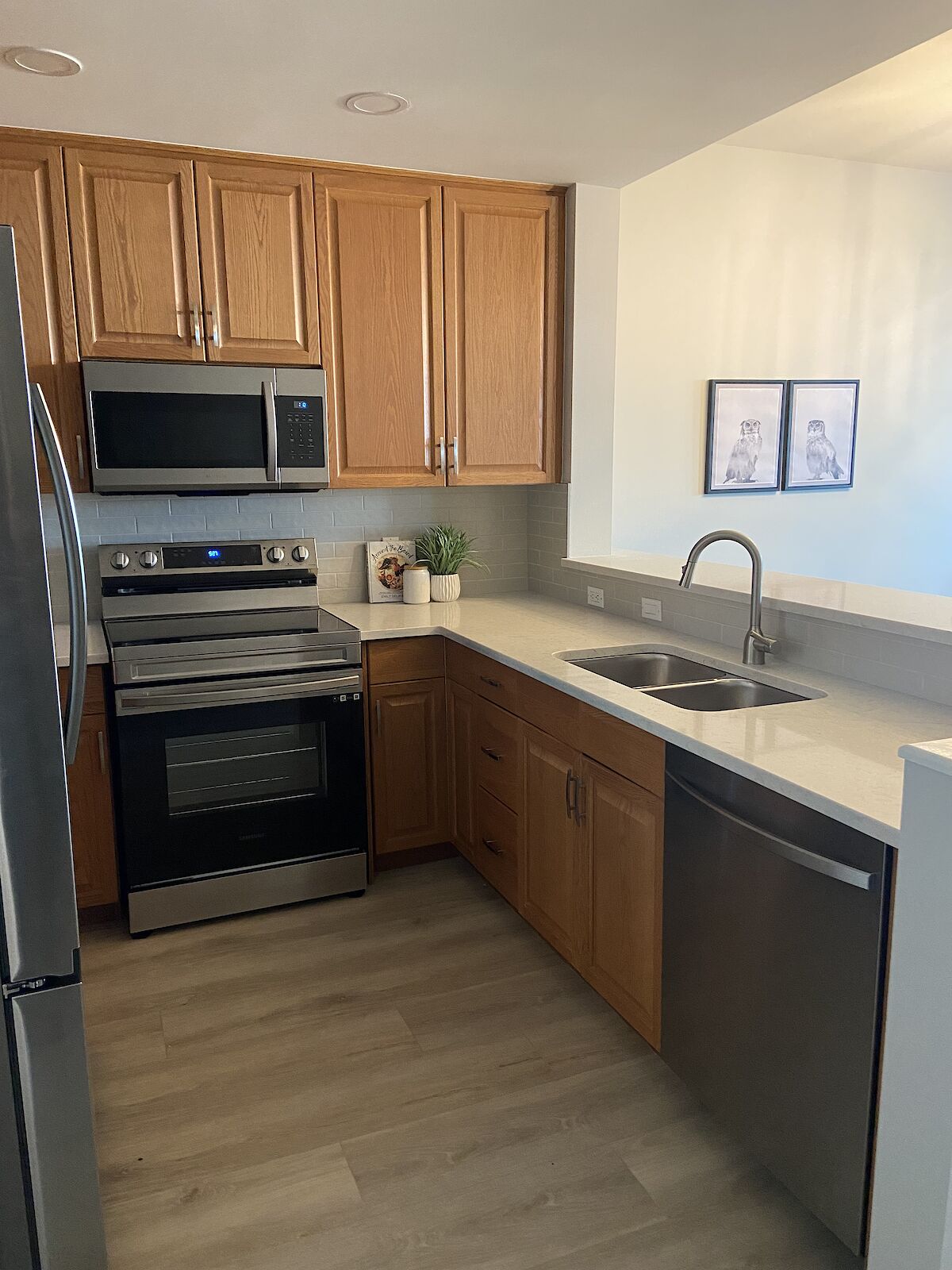 Calgary 1 bedroom Condo Unit for rent. Property photo: 564433-1