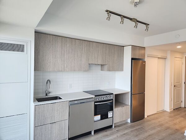 Toronto studio Apartment for rent. Property photo: 564444-3