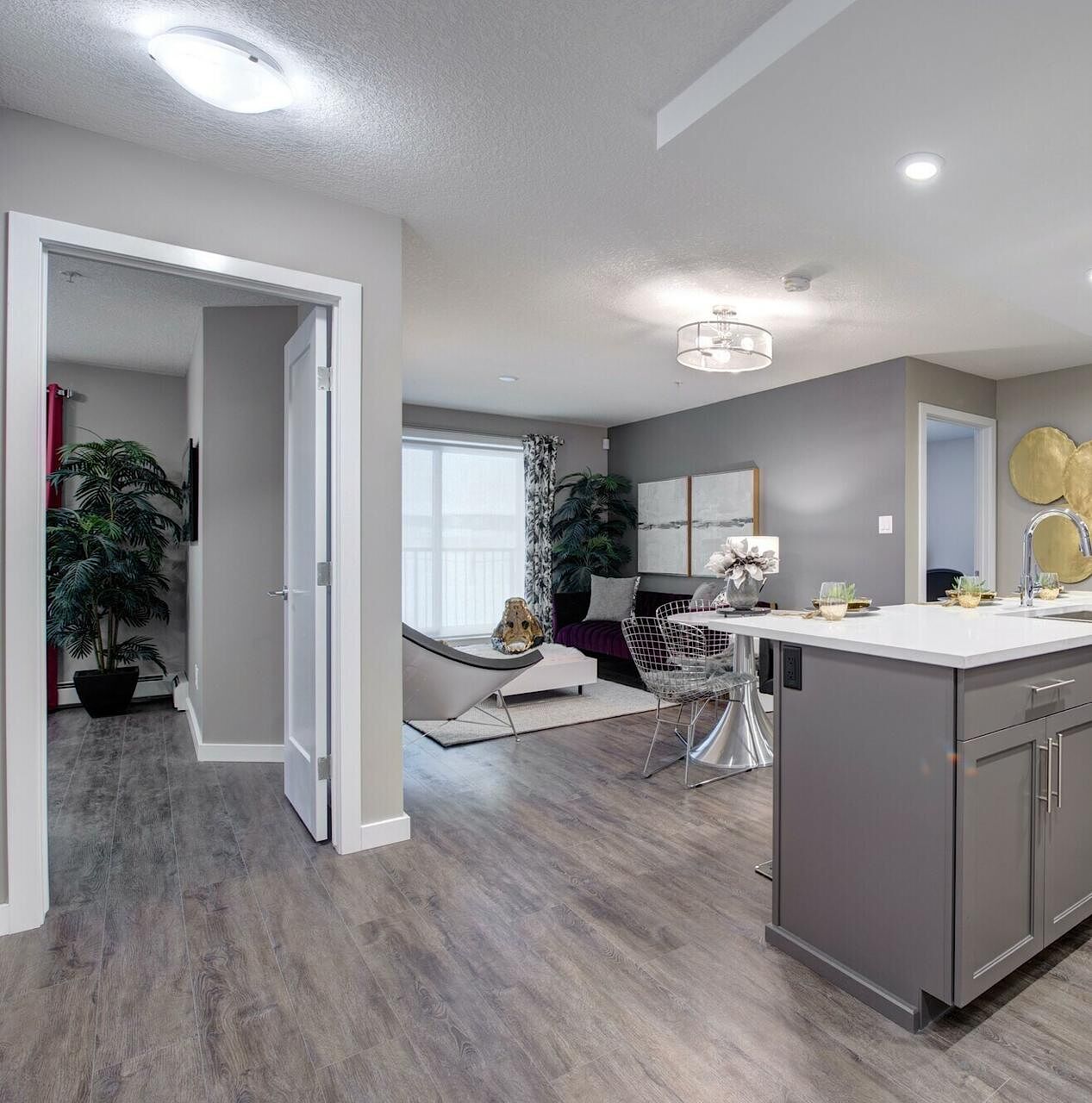 Living+Room Edmonton 2 bedrooms Condo Unit for rent. Property photo: 564956-1