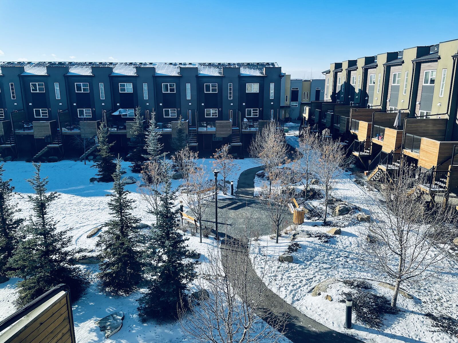 Calgary 2 + Den bedrooms Townhouse for rent. Property photo: 565105-1