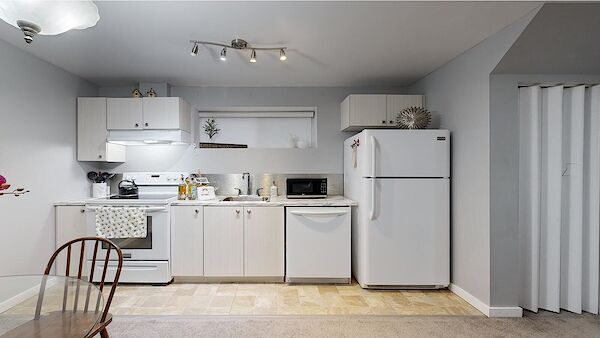 Edmonton 1 bedroom Basement for rent. Property photo: 565178-3