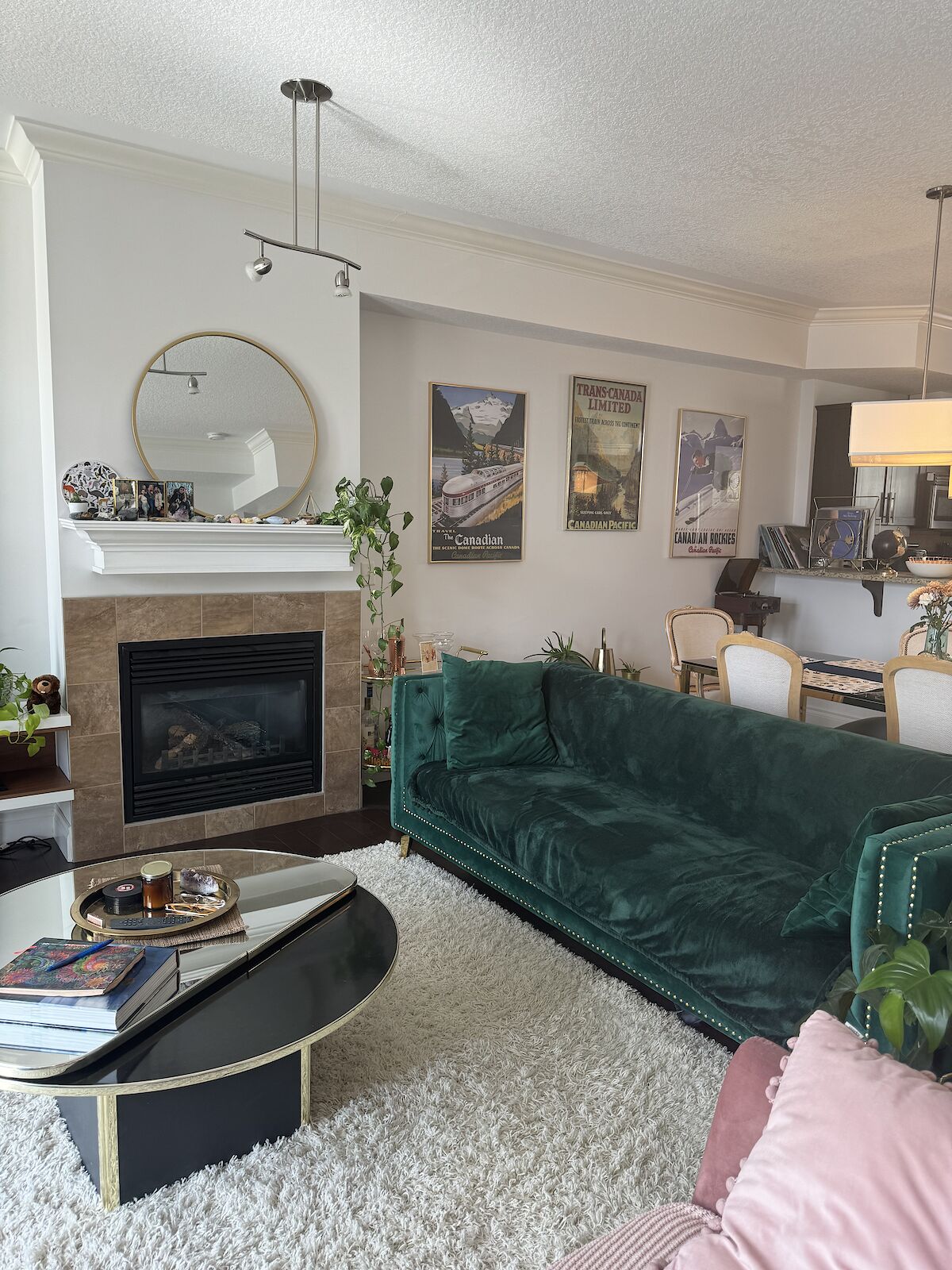 Calgary 2 bedrooms Townhouse for rent. Property photo: 565514-1