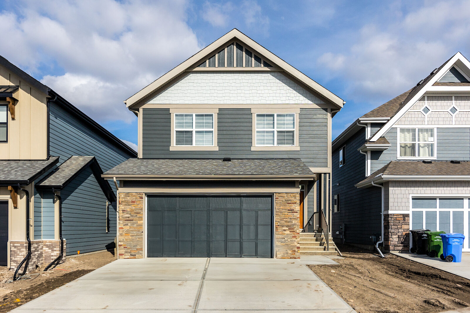 Calgary 6 bedrooms House for rent. Property photo: 565844-1