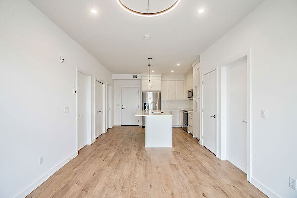 Calgary 2 bedrooms Condo Unit for rent. Property photo: 565895-3