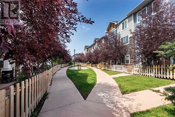 Airdrie 2 bedrooms Townhouse for rent. Property photo: 565920-3