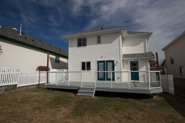 Calgary 3 + Den bedrooms House for rent. Property photo: 565987-2