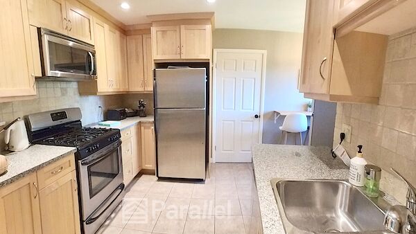 Calgary 1 bedroom Room For Rent for rent. Property photo: 566360-2
