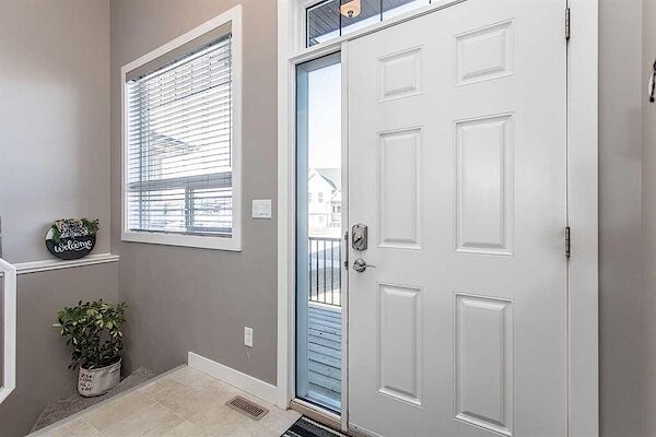 Red Deer 5 bedrooms House for rent. Property photo: 566617-2