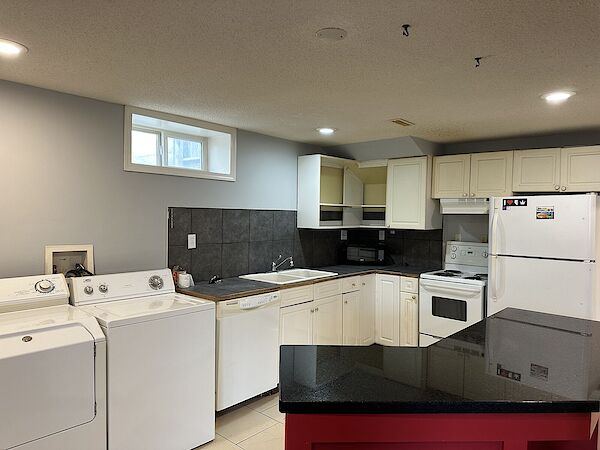 Calgary 2 bedrooms Basement for rent. Property photo: 566701-2